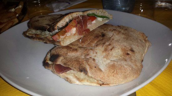 La Bruschetta Pizzeria