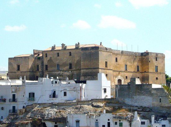 Castello Caracciolo