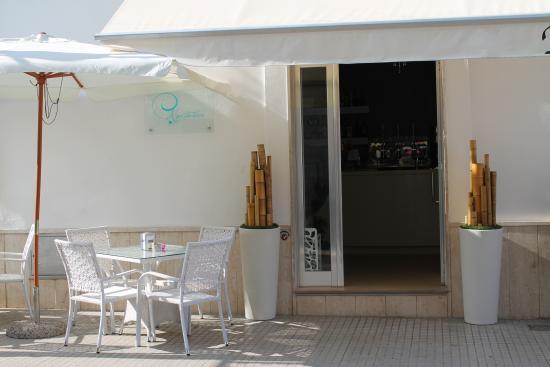 Montpellier Cafe