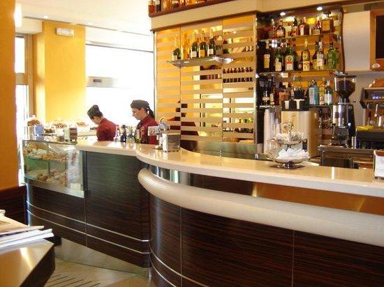 Cin Cin Bar