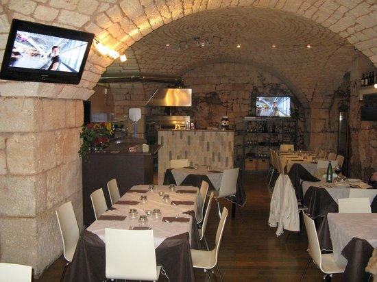 La Taverna Di Donna Dora