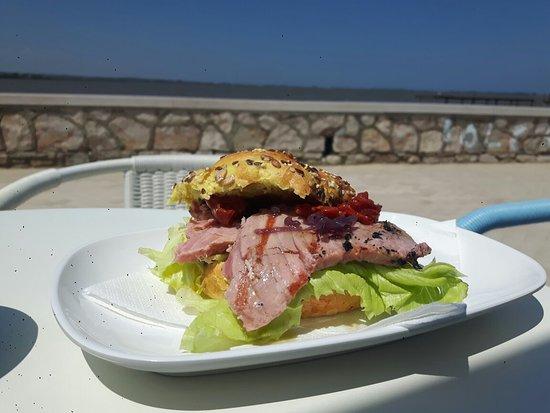 Lake Cafe