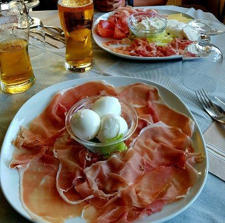 Old Money Pizzeria