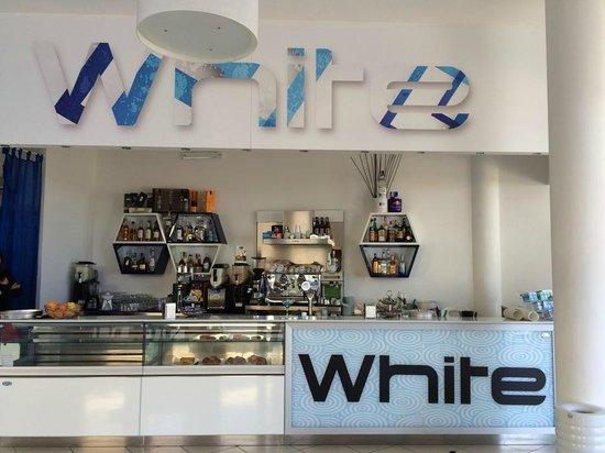 White sensation lounge bar